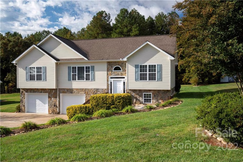 Property image 2 at 5167 Landing View Drive, Granite Falls, NC 28630