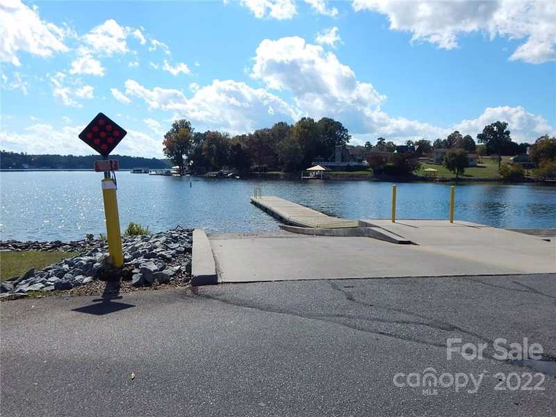 Property image 3 at 5167 Landing View Drive, Granite Falls, NC 28630