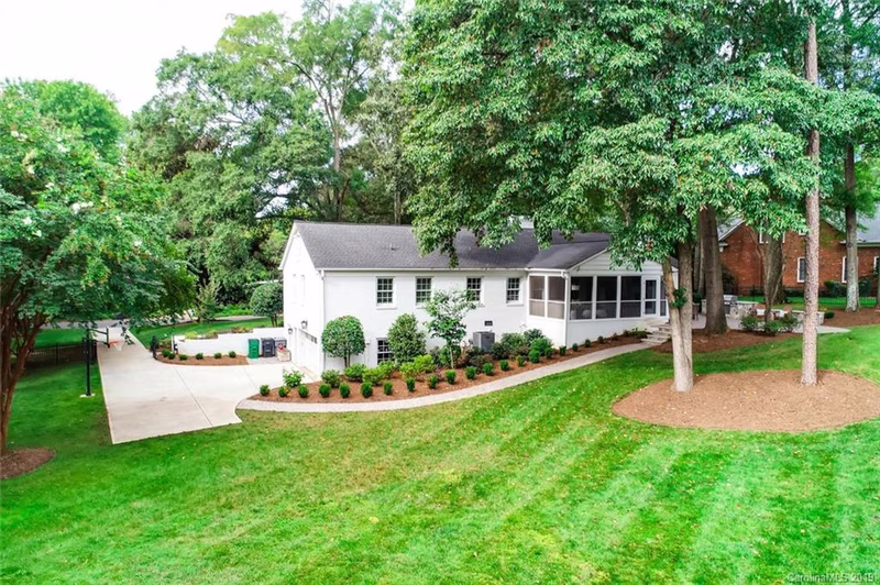 Property image 3 at 2100 Cloister Drive, Charlotte, NC 28211