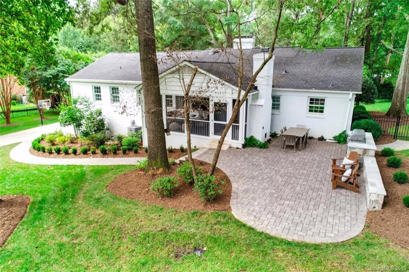 Property image 4 at 2100 Cloister Drive, Charlotte, NC 28211