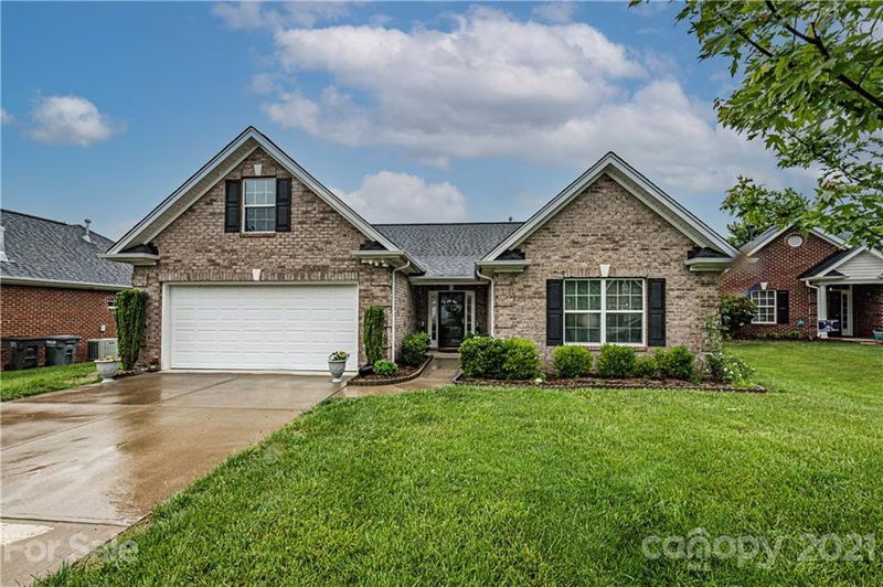 4407 Zee Court