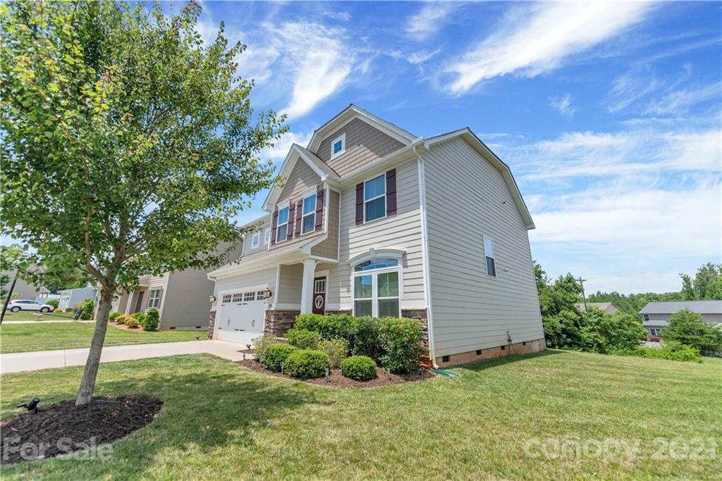 Property image 3 of 724 Climbing Rose Court in Rosegate, Gastonia, NC 28056