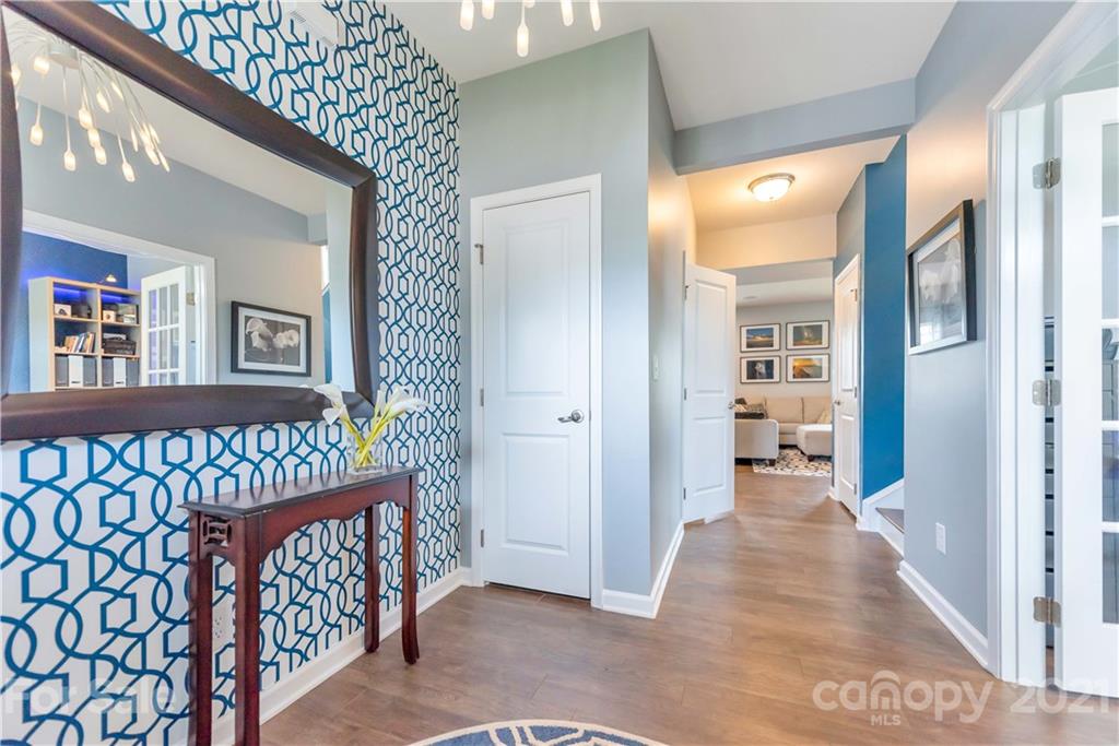 Property image 5 of 724 Climbing Rose Court in Rosegate, Gastonia, NC 28056
