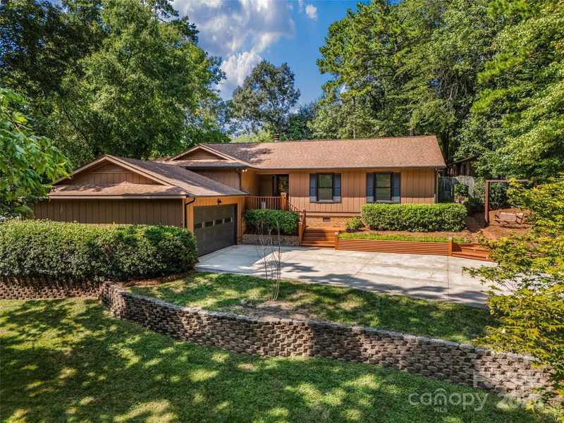 1138 Blossom Terrace