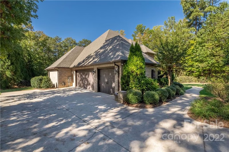 Property image 3 at 4601 Firethorn Court, Denver, NC 28037