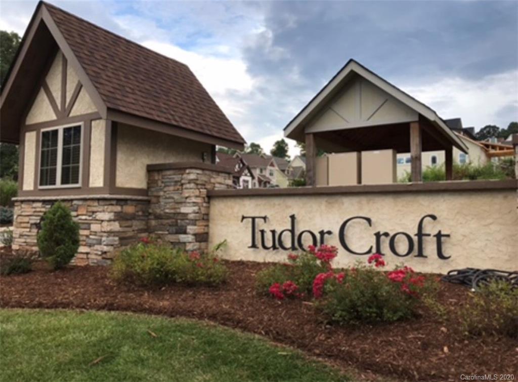 Property image 3 of 106 Chepstow Place in Tudor Croft, Black Mountain, NC 28711