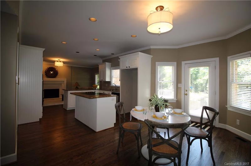 Property image 3 at 619 River Oaks Lane, Charlotte, NC 28226
