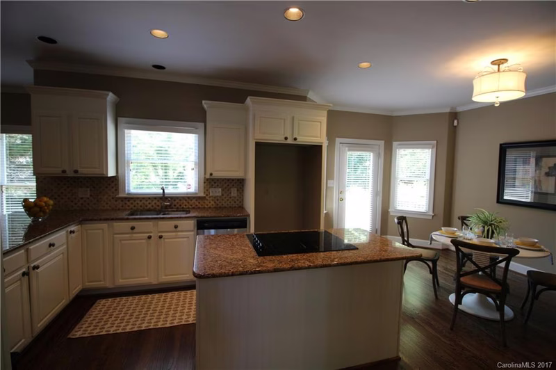 Property image 4 at 619 River Oaks Lane, Charlotte, NC 28226