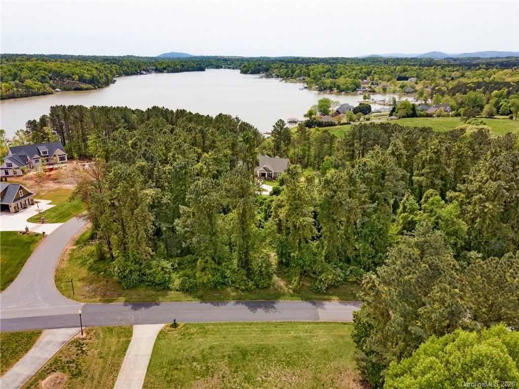 Property image 5 of 5255 Pier Point Drive in Plantation Pointe, Granite Falls, NC 28630
