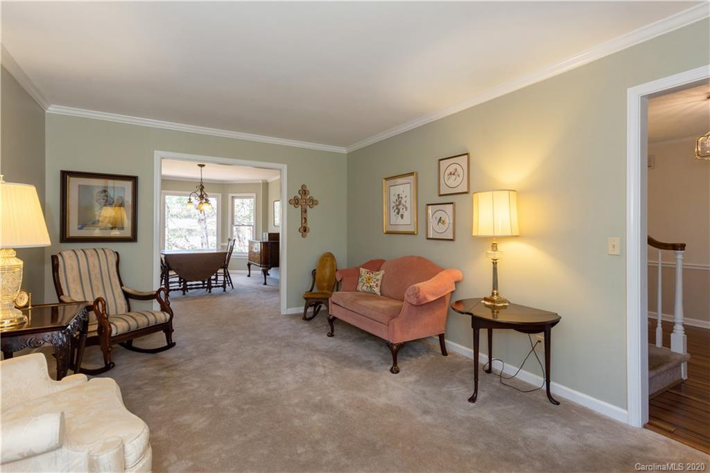 Property image 3 of 107 Arrowroot Place in Timbercreek, Hendersonville, NC 28739