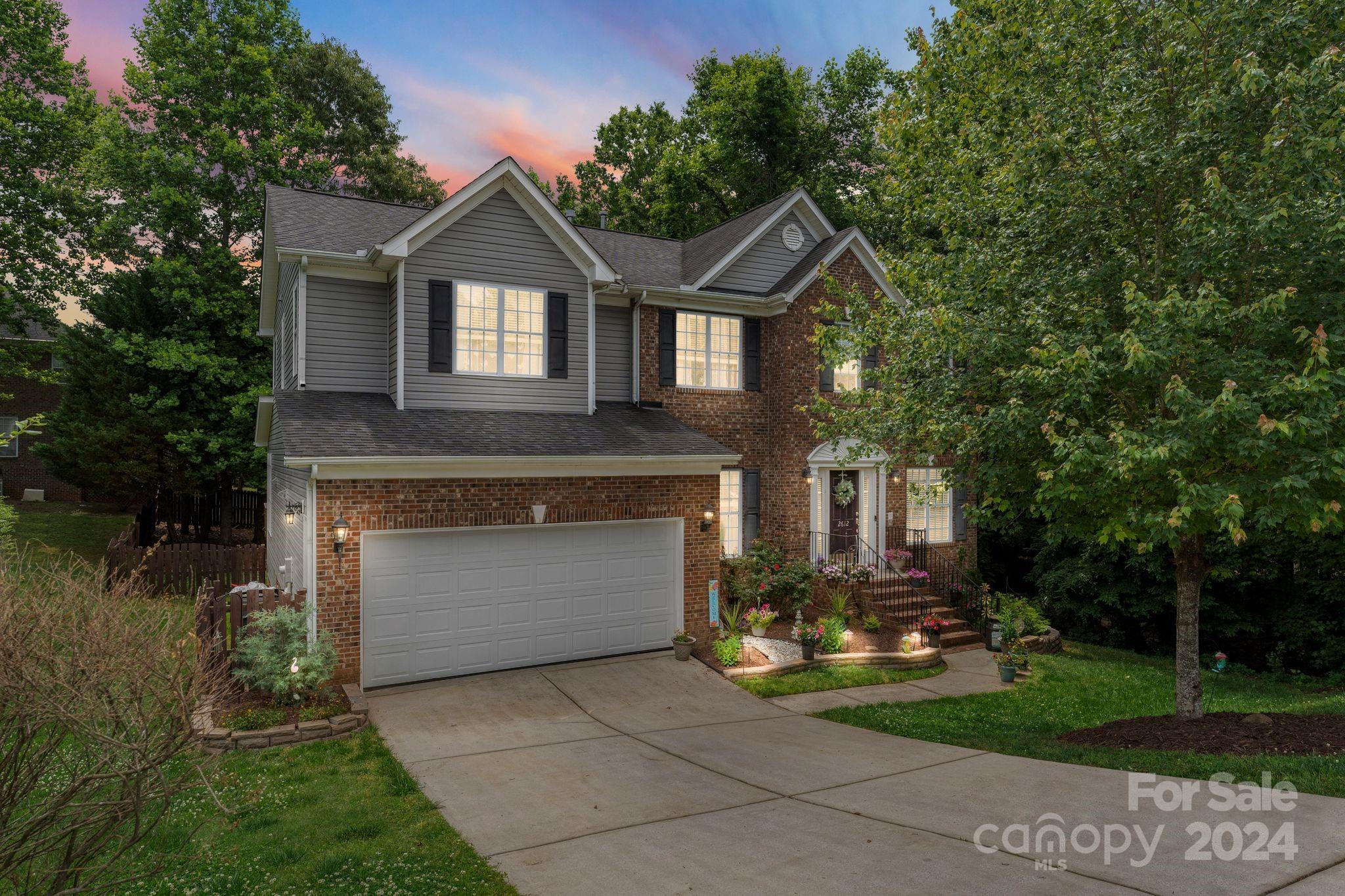 Property image 2 of 2612 Hampton Glen Court in Weddington Ridge, Matthews, NC 28105