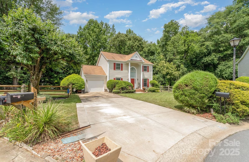 Property image 3 at 7524 Heronwood Lane, Charlotte, NC 28227