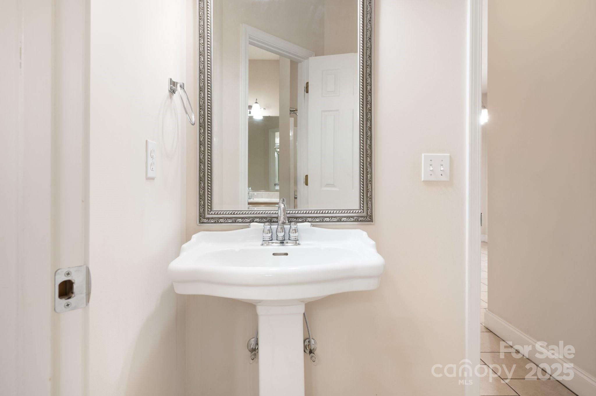 Property image 5 of 34 Winterwind Drive in Windermere, Asheville, NC 28803