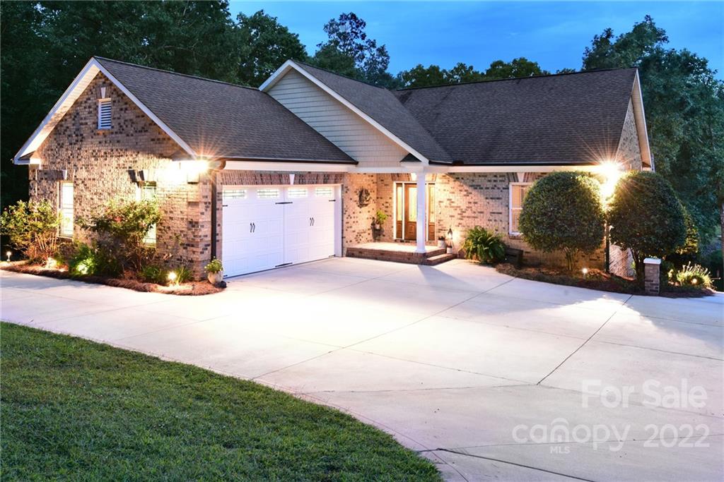 Property image 5 of 410 Plantation Way in Swift Island Plantation, Mount Gilead, NC 27306