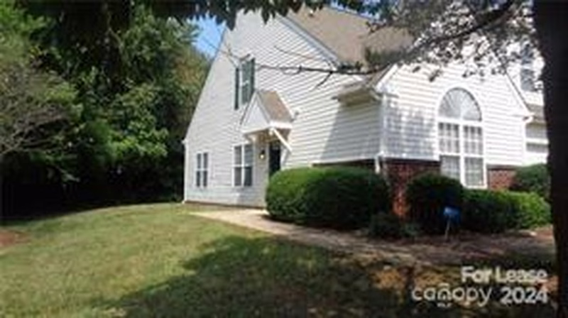 Property image 2 at 8201 Southgate Commons Drive, Charlotte, NC 28277