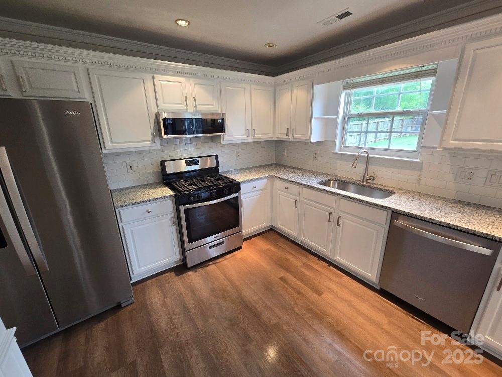 Property image 4 of 3912 Laurel View Circle in Arbor Glen, Indian Trail, NC 28079