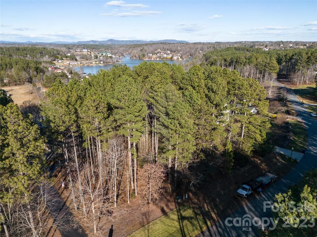 Property image 3 of 6140 Plantation Pointe Drive in Plantation Pointe, Granite Falls, NC 28630