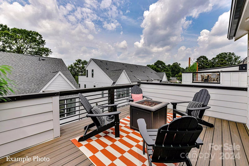 Property image 2 at 304 E Cama Street, Charlotte, NC 28217