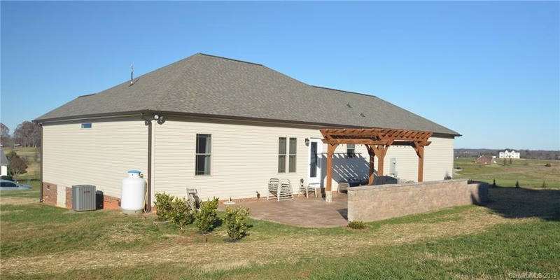 Property image 3 at 2213 Carriage Lane, Lincolnton, NC 28092