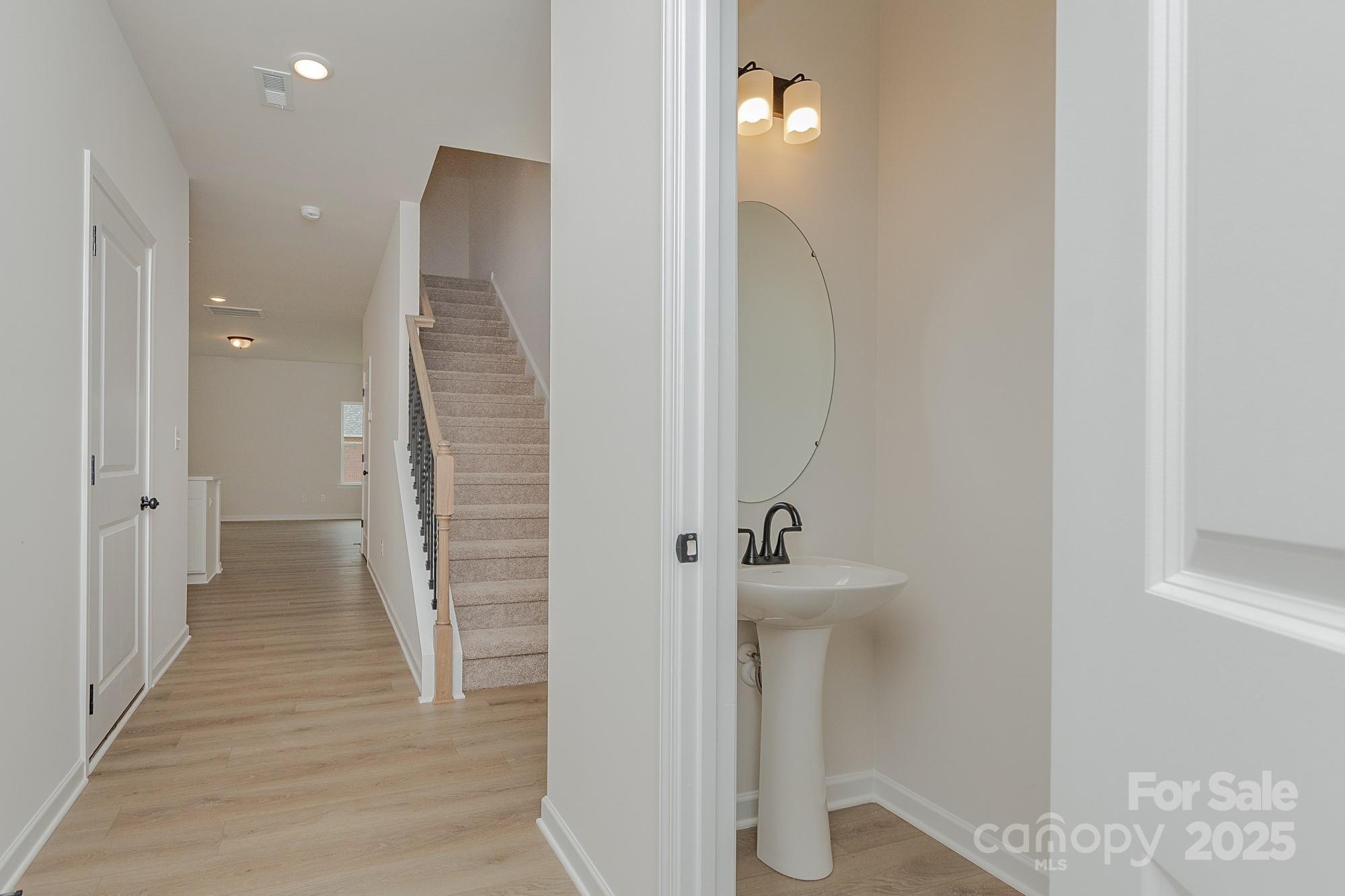 Property image 3 of 1266 Langston Lane in Country Club Village, Salisbury, NC 28144