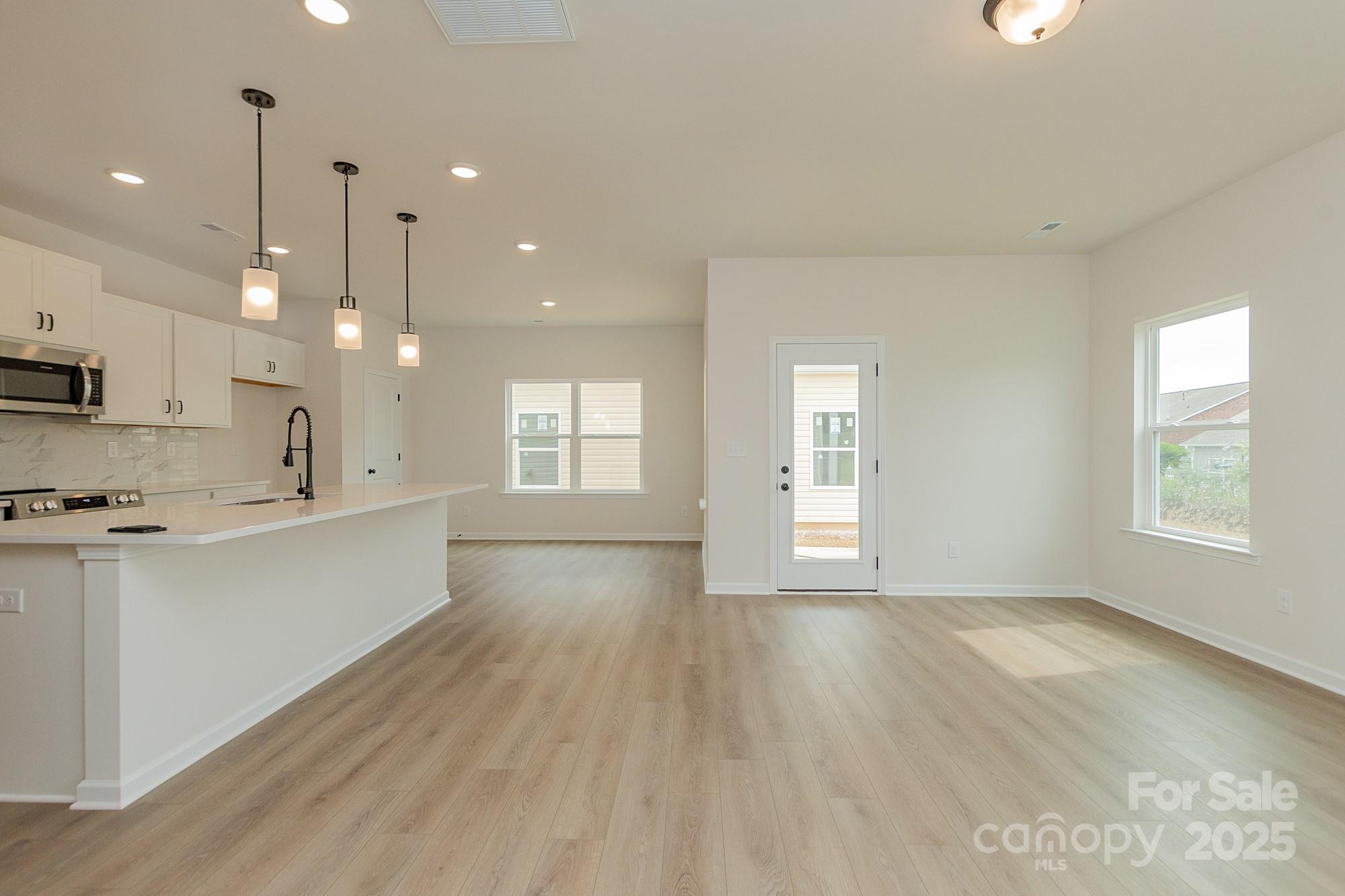 Property image 5 of 1266 Langston Lane in Country Club Village, Salisbury, NC 28144