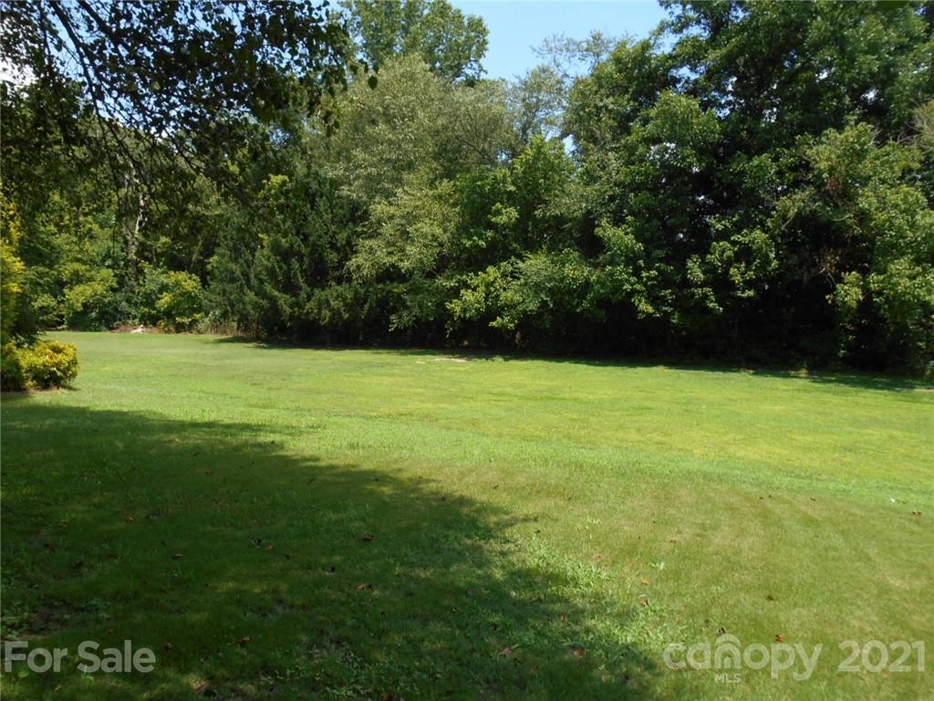 Property image 5 of 324 Knollwood Avenue in Eagle Heights, Salisbury, NC 28144