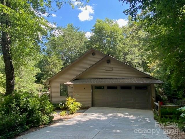 Property image 3 of 1155 Soquili Drive in Connestee Falls, Brevard, NC 28712