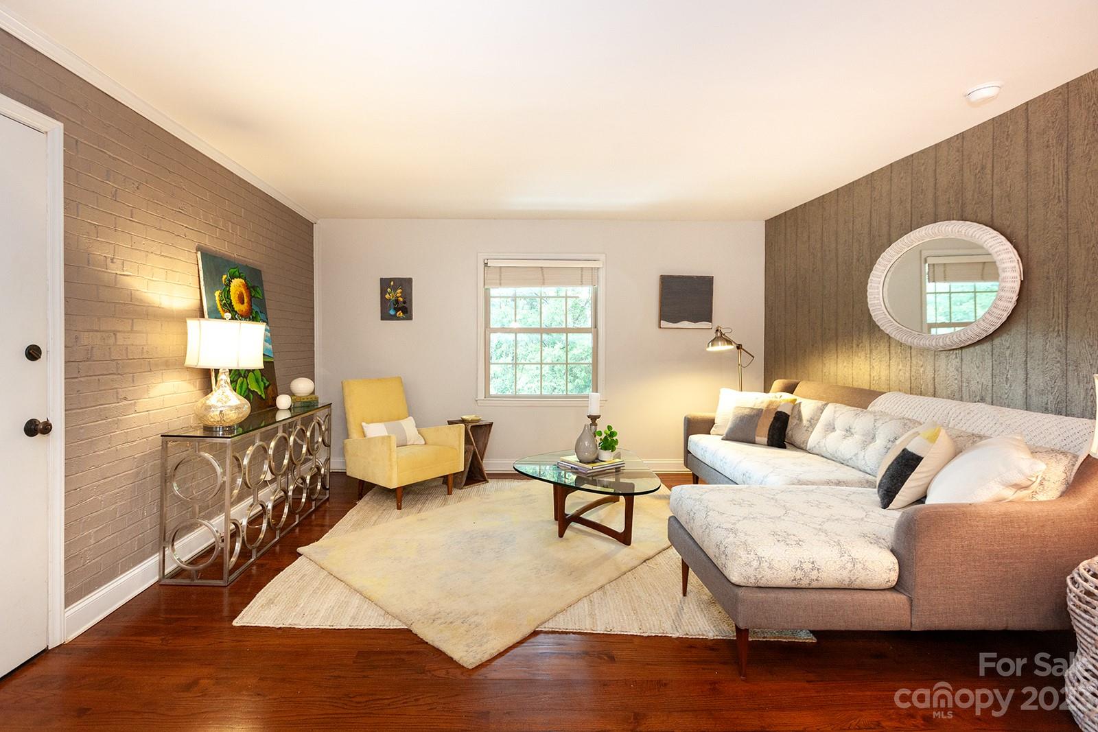 Property image 2 of 4917 Park Road in Selwyn Commons, Charlotte, NC 28209