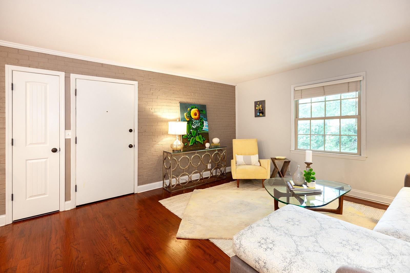 Property image 3 of 4917 Park Road in Selwyn Commons, Charlotte, NC 28209
