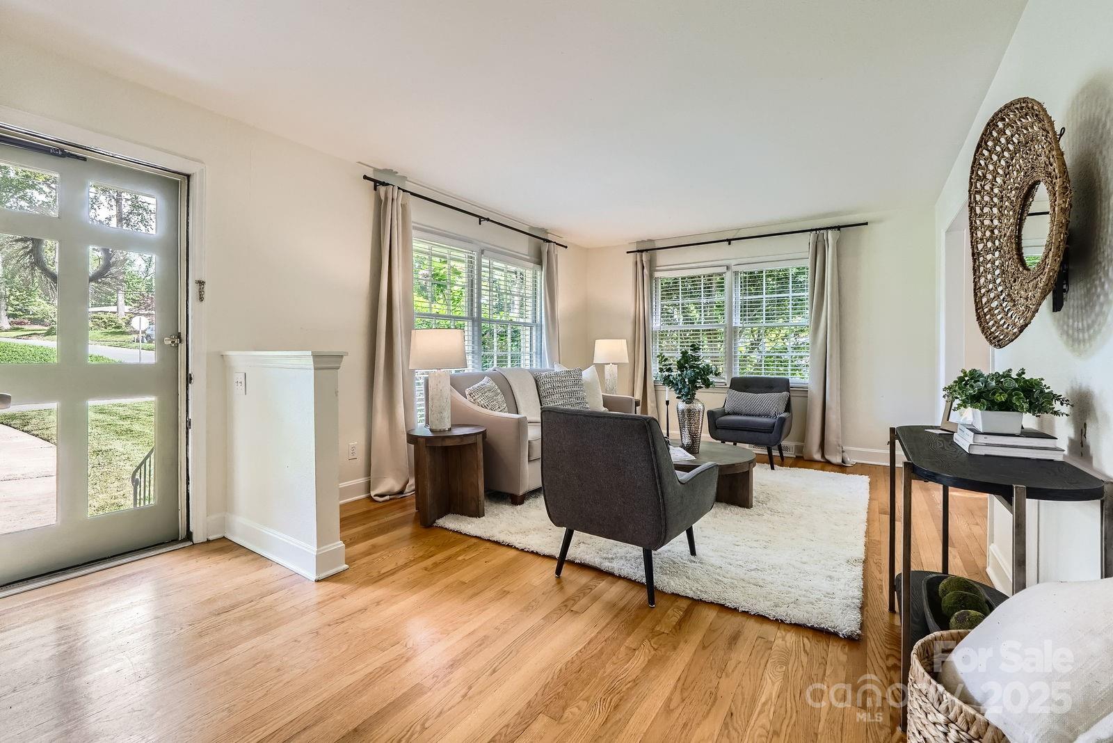 Property image 4 of 2144 Shadyview Drive in Montclaire, Charlotte, NC 28210