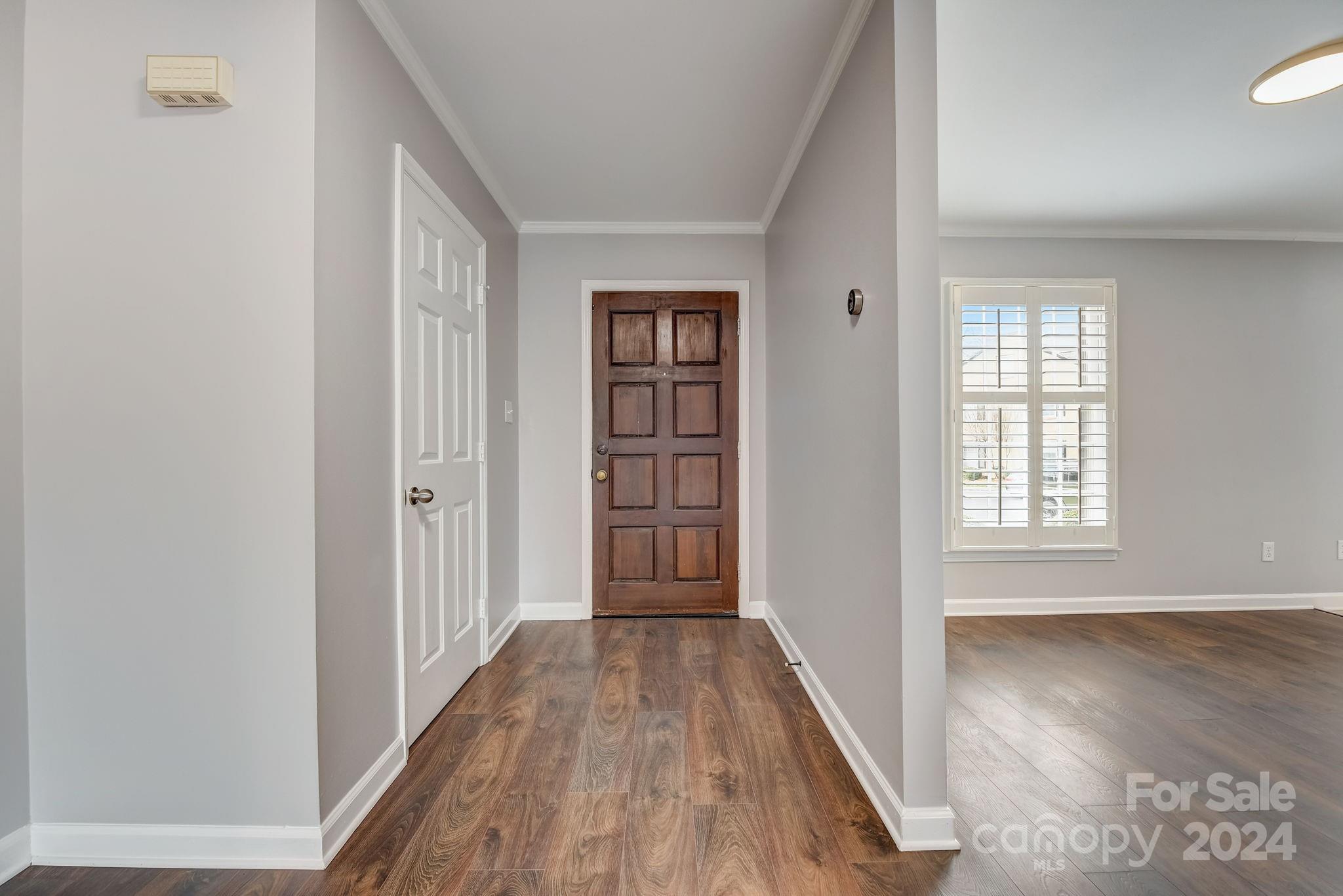 Property image 3 of 6867 Dumbarton Drive in Olde Georgetowne, Charlotte, NC 28210