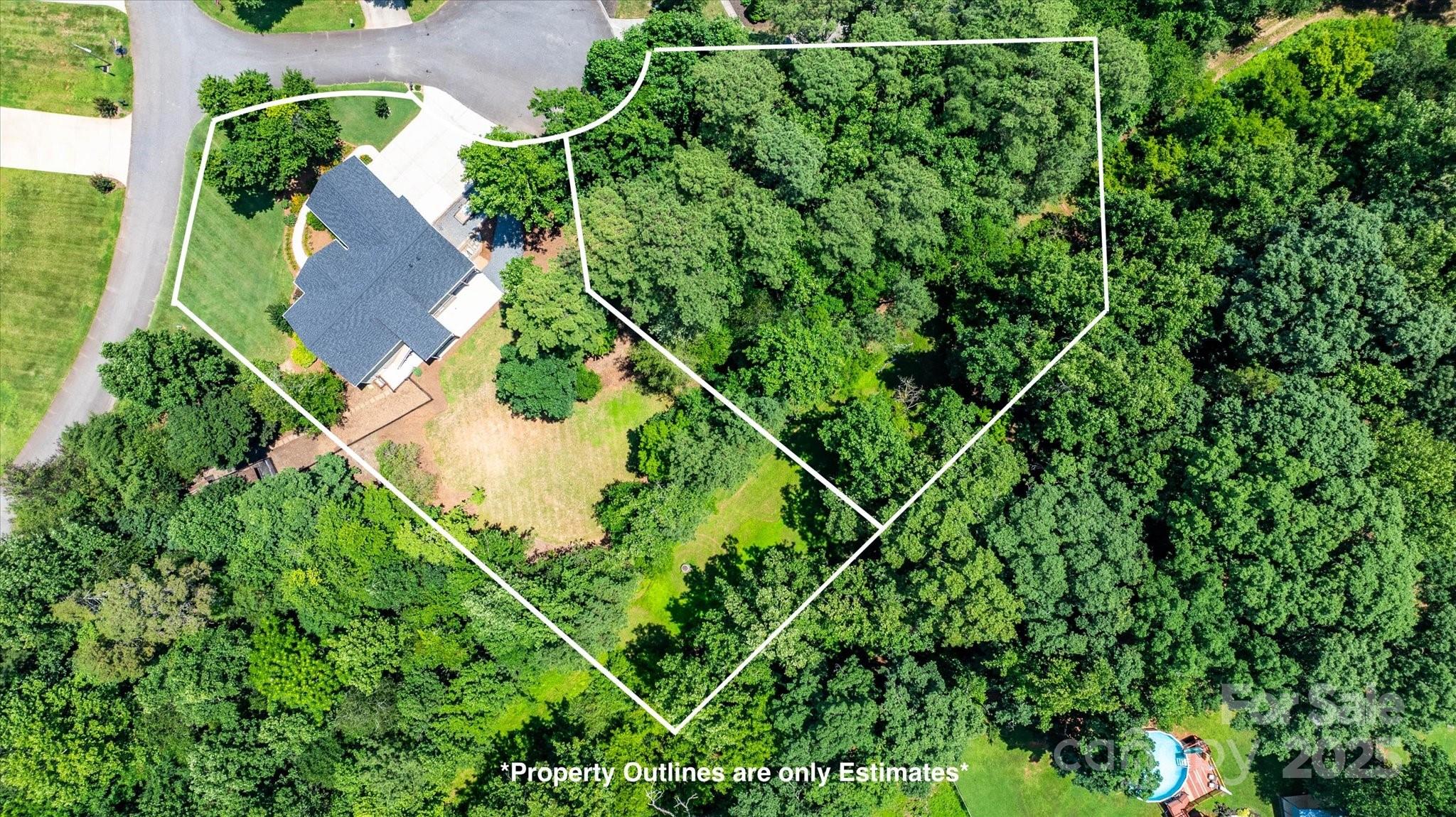 Property image 2 of 1819 Brompton Court in Nottingham Estates, Newton, NC 28658