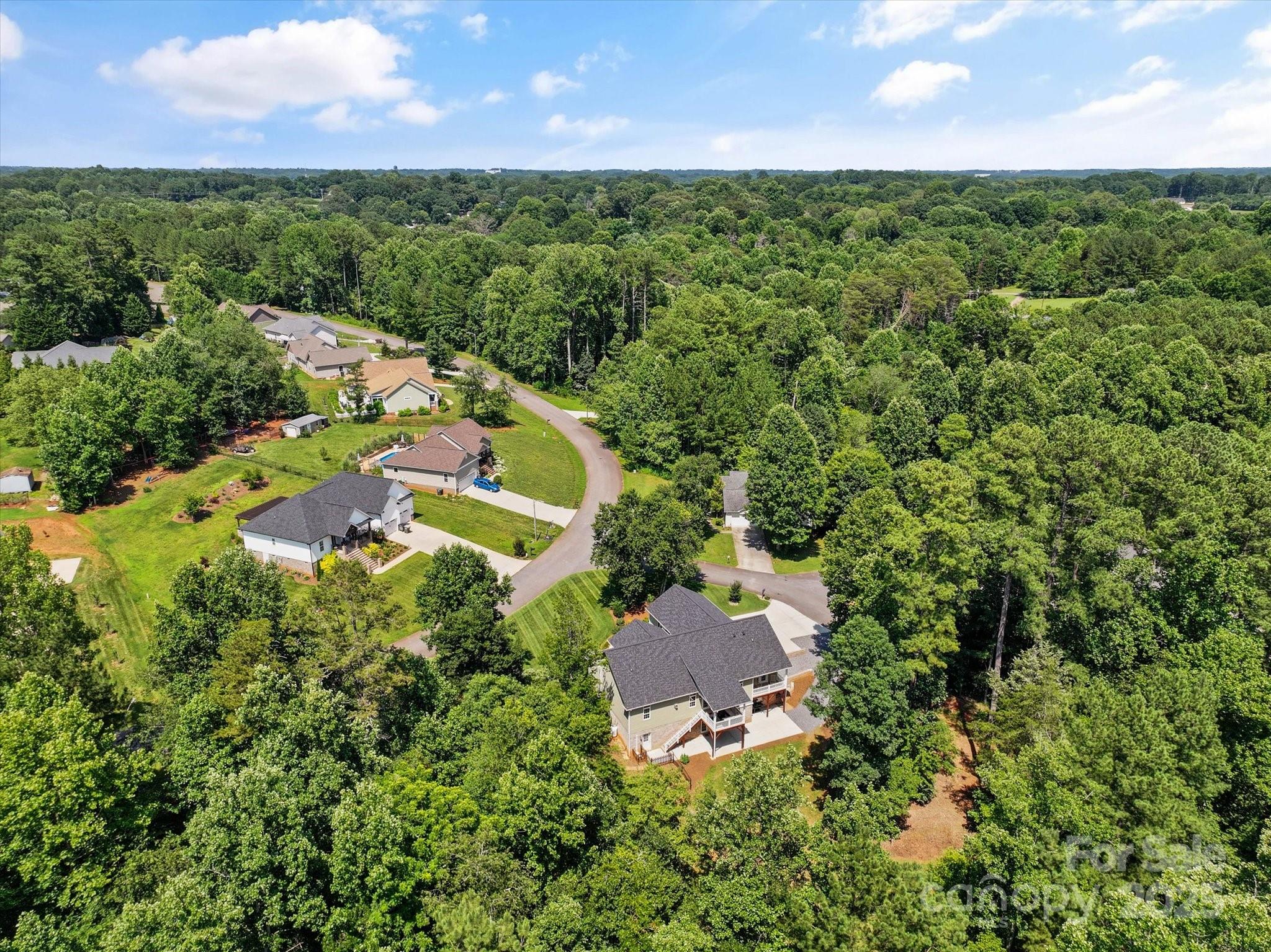 Property image 4 of 1819 Brompton Court in Nottingham Estates, Newton, NC 28658