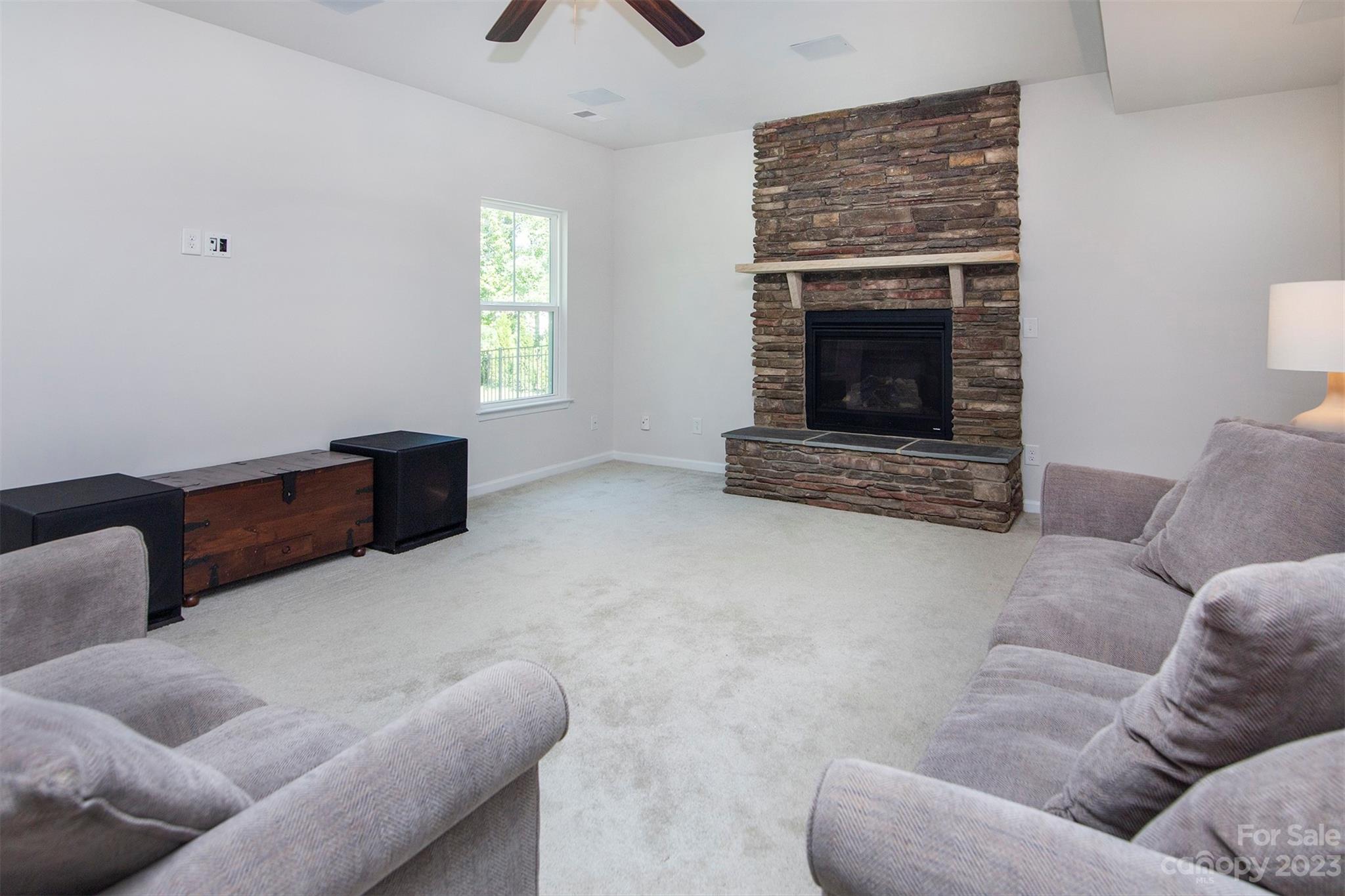Property image 3 of 1094 Callonwood Drive in Lismore, Matthews, NC 28104