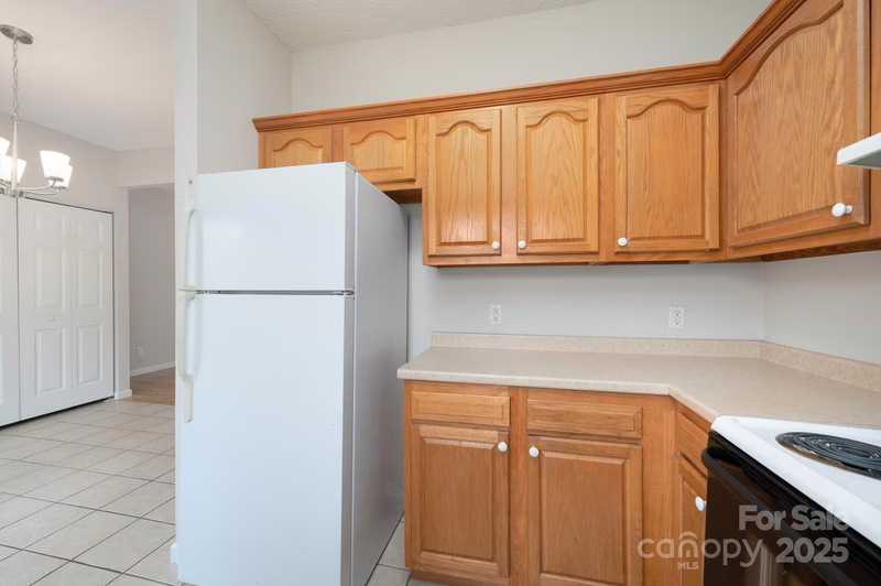 Property image 5 at 29 Winterwind Drive, Asheville, NC 28803