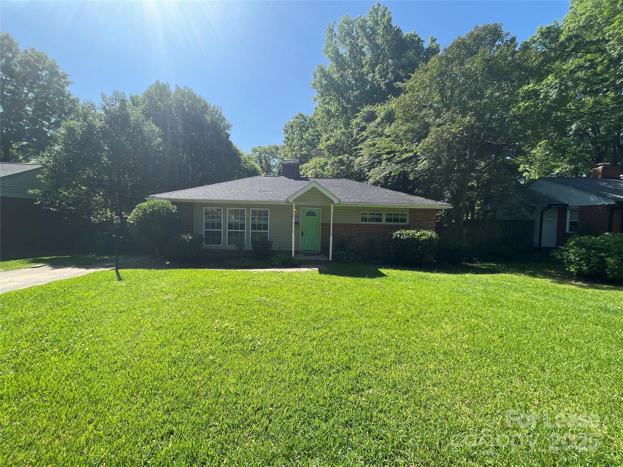 Property image 2 of 4641 General Pershing Drive in Selwyn Park, Charlotte, NC 28209