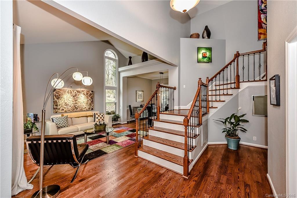 Property image 2 of 504 River Oaks Lane in Wimbledon, Charlotte, NC 28226