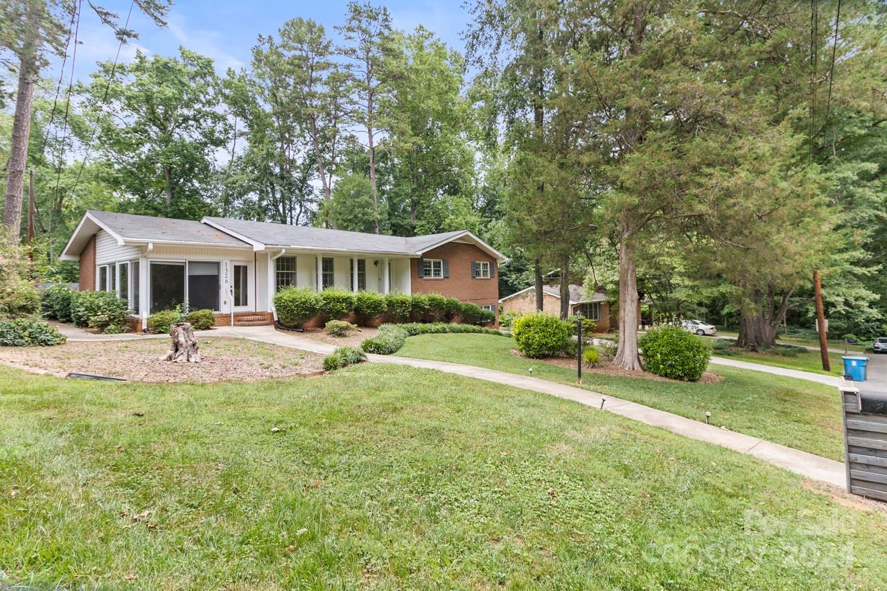 Property image 4 of 1326 Wiltshire Place in Milford Hills, Salisbury, NC 28144