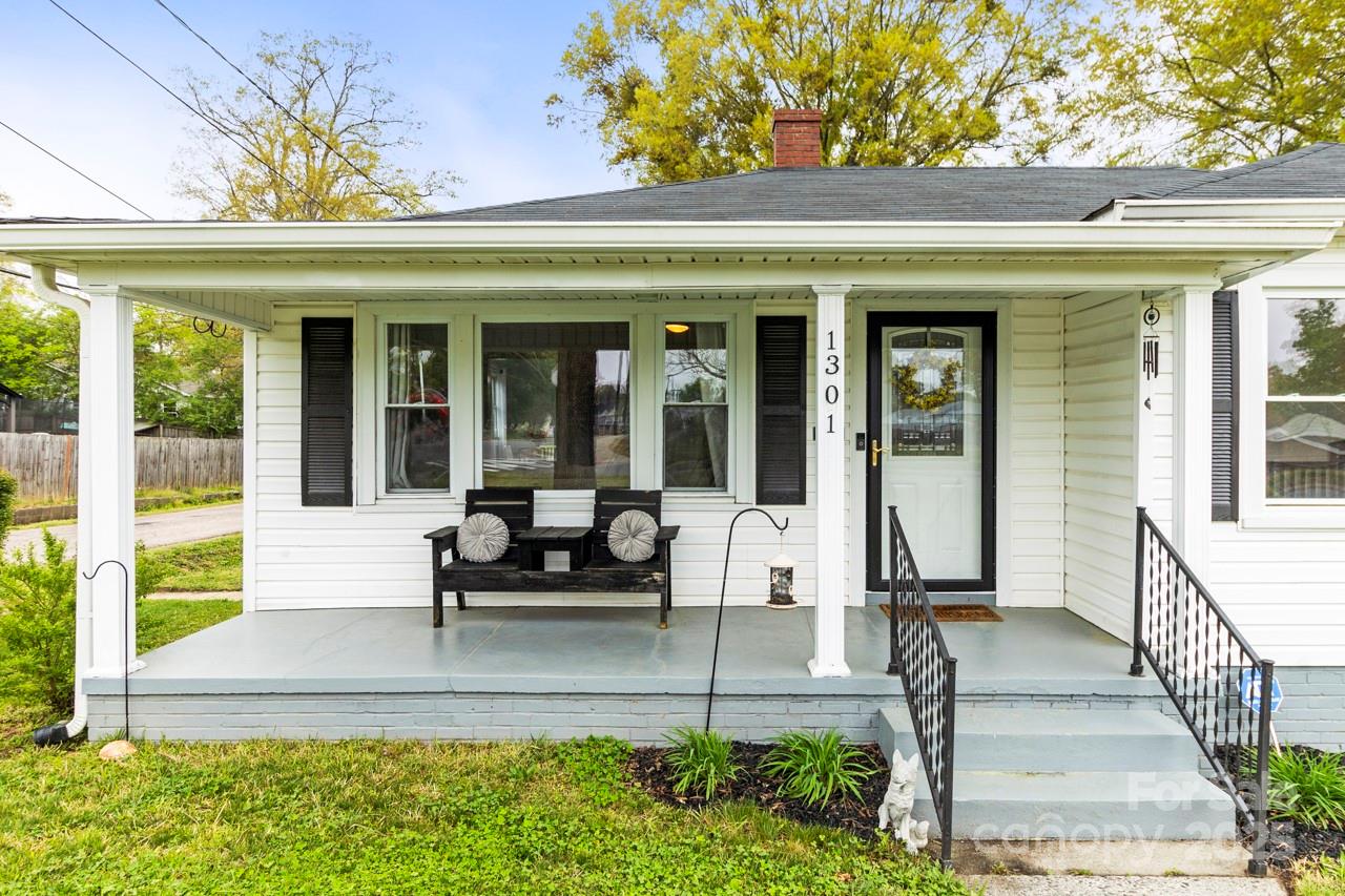 Property image 2 of 1301 Jackson Street in Jackson Park, Kannapolis, NC 28083
