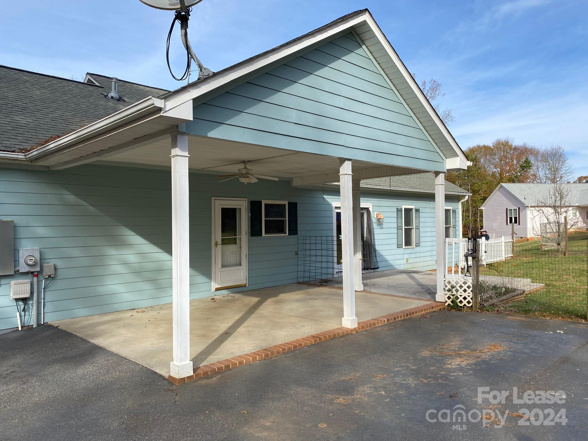 Property image 5 of 8735 Popular Lane in Sherwood Shores, Sherrills Ford, NC 28673