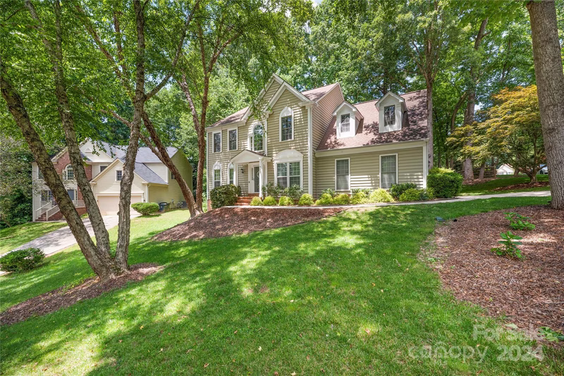 Property image 2 at 8807 Glenside Street, Huntersville, NC 28078