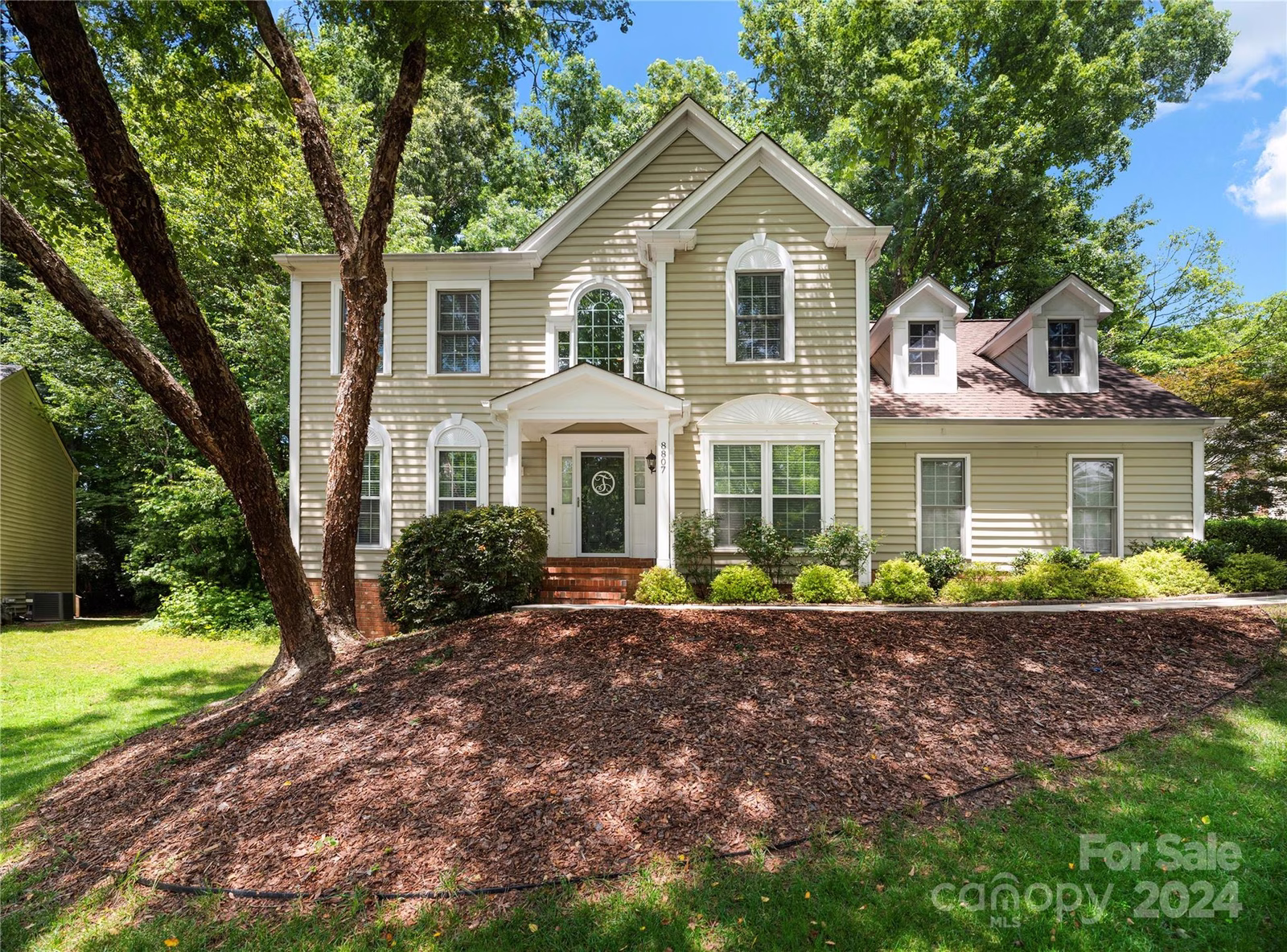 Property image 1 at 8807 Glenside Street, Huntersville, NC 28078