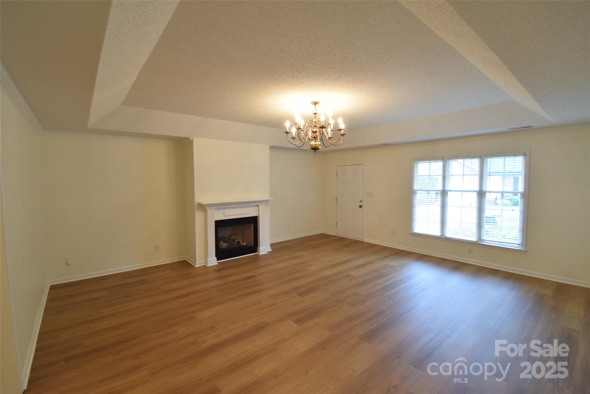 Property image 3 of 542 Queen Brogan Court in Windsor Woods, Gastonia, NC 28054