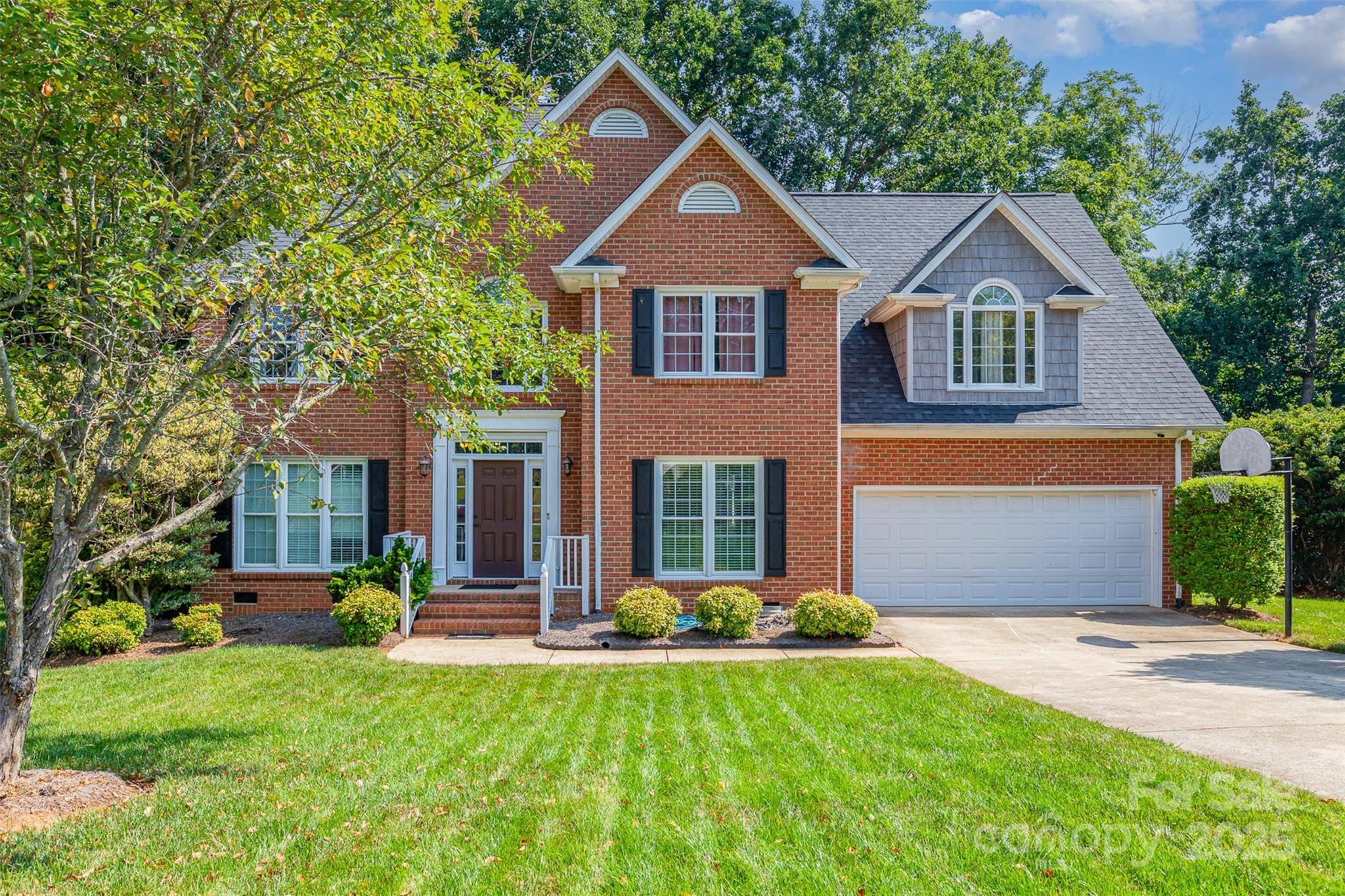 Property image 3 of 1630 Village Court in Colony Woods, Gastonia, NC 28054