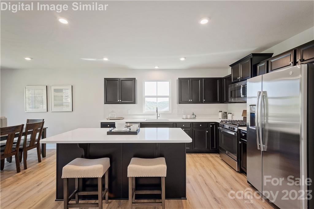 Property image 3 of 2107 Goldwood Drive in Woodgrove, Charlotte, NC 28215