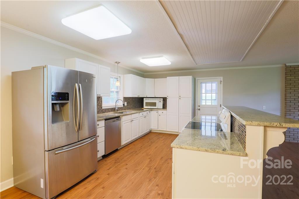 Property image 5 of 1227 Huckleberry Drive in Hillcrest Acres, Lincolnton, NC 28092