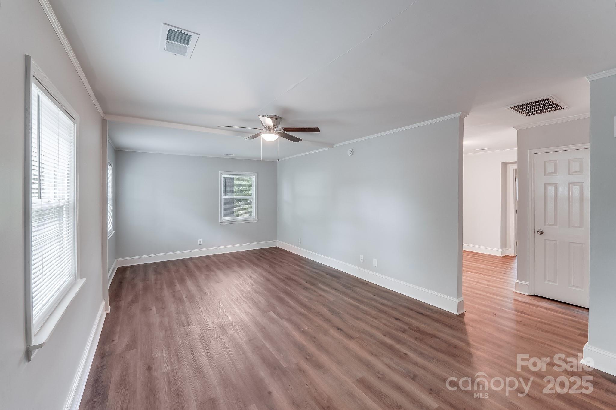 Property image 3 of 2214 Grimes Street in Graham Heights, Charlotte, NC 28206