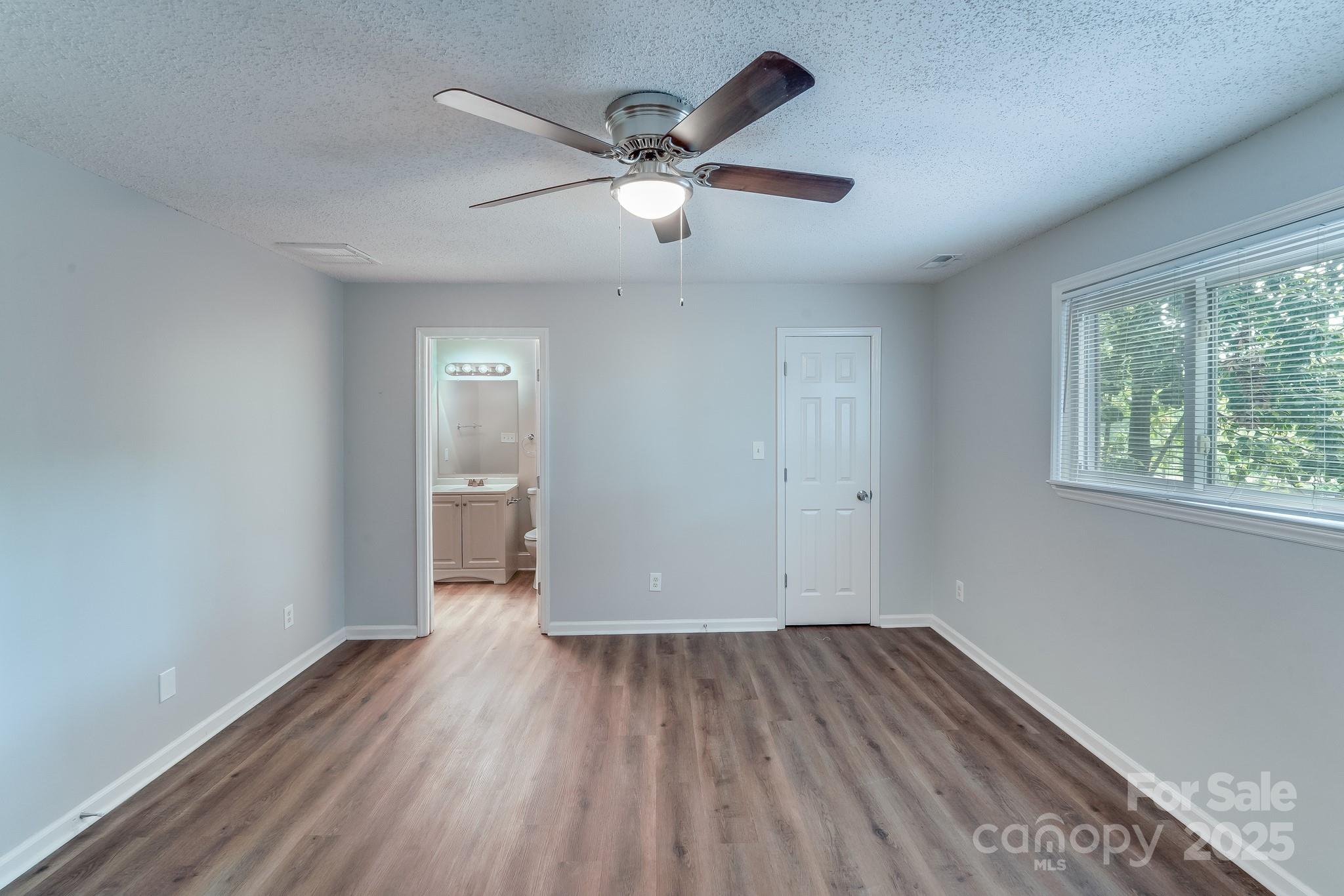 Property image 5 of 2214 Grimes Street in Graham Heights, Charlotte, NC 28206