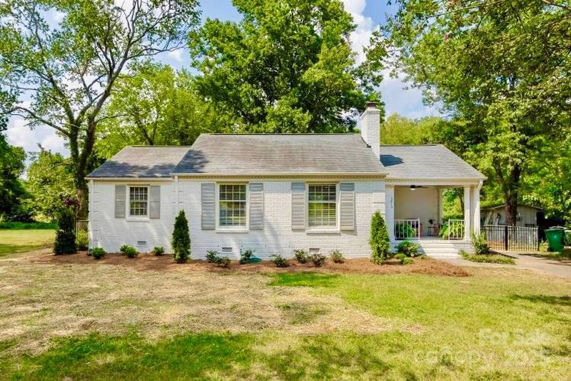 5815 Wedgewood Drive