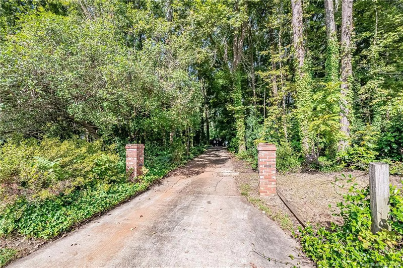 Property image 2 at 3014 Carmel Road, Charlotte, NC 28226
